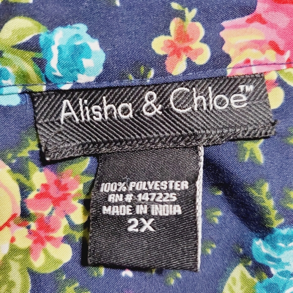 Alisha and Chloe Button Front Blue Shirt with Flowers sz 2X - Picture 4 of 4